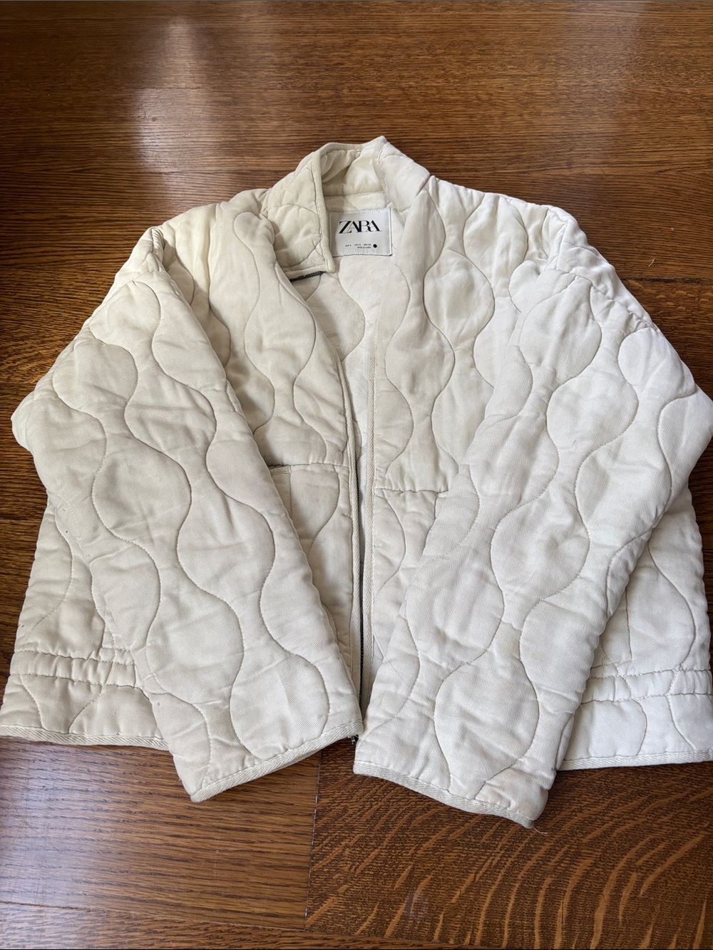 ZARA Cream Quilted Wave-Pattern Jacket